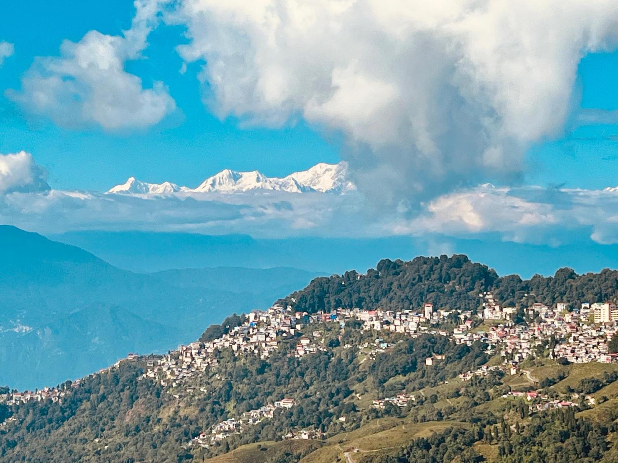 Gorkha Heritage Home Дарджилинг Экстерьер фото