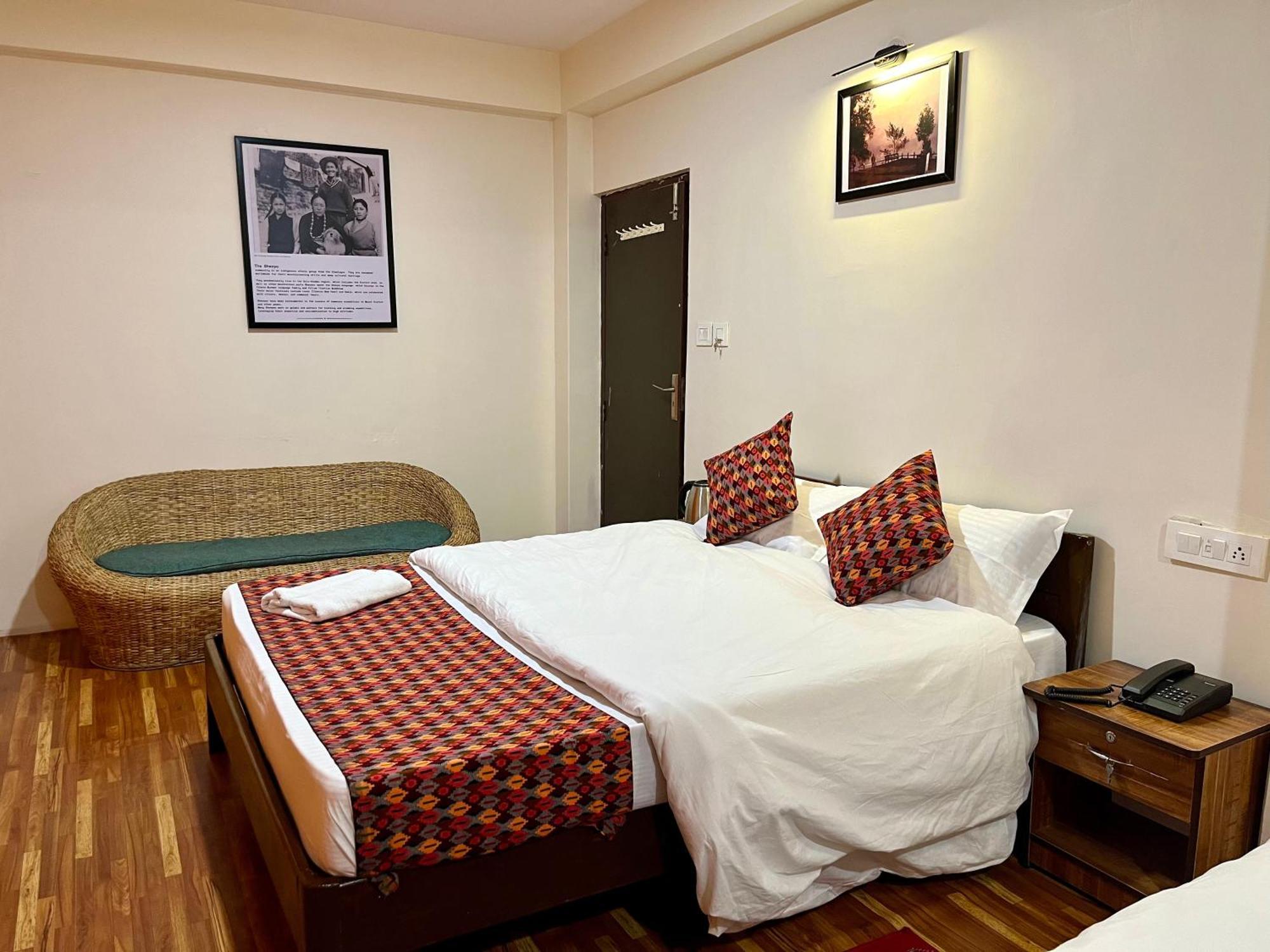 Gorkha Heritage Home Дарджилинг Экстерьер фото