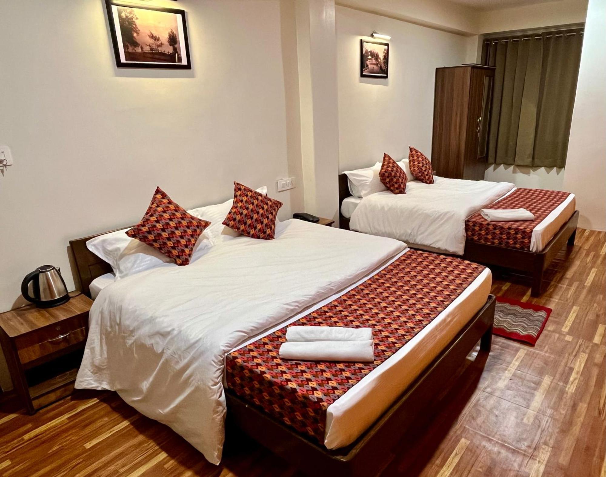Gorkha Heritage Home Дарджилинг Экстерьер фото
