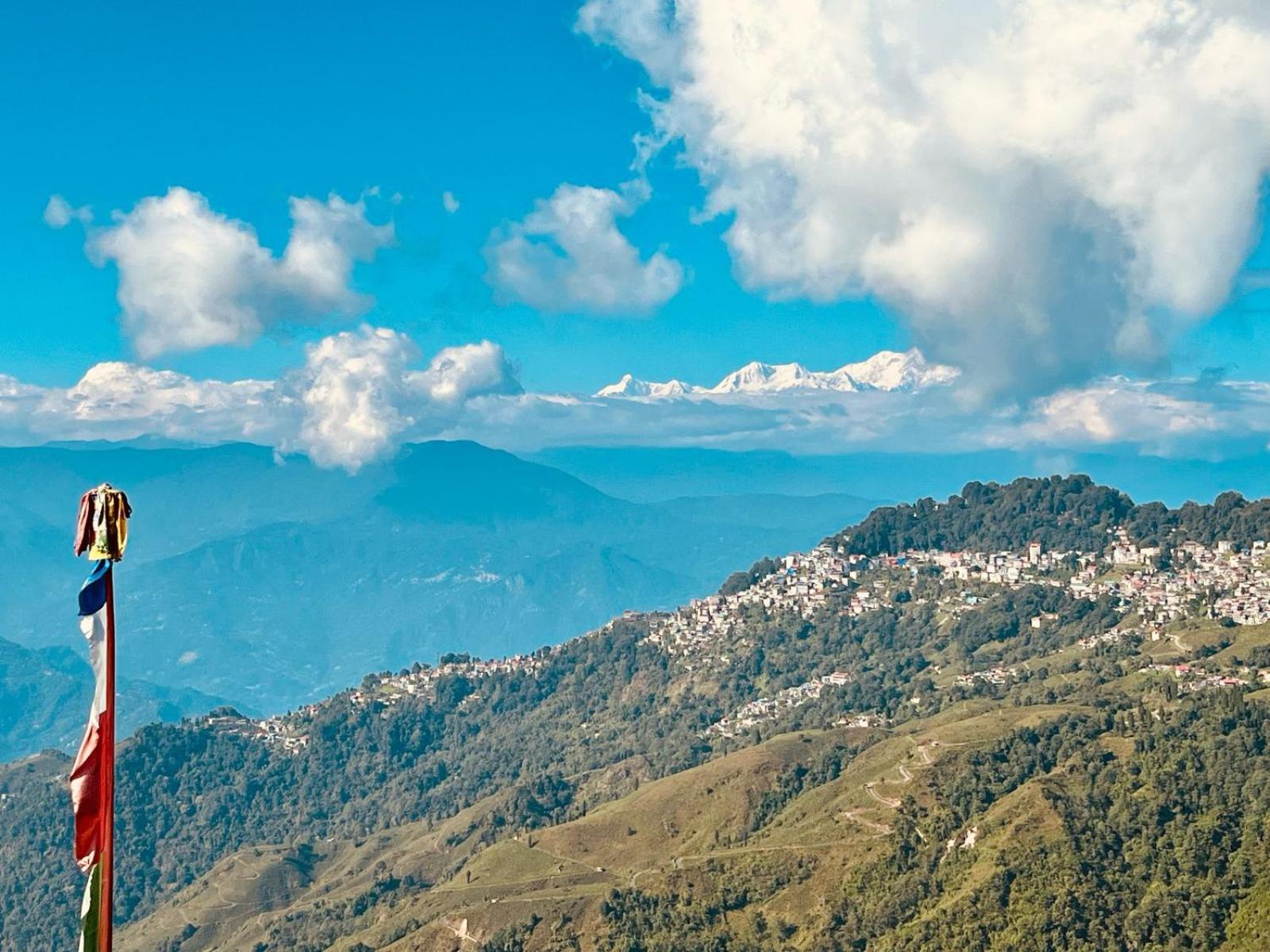 Gorkha Heritage Home Дарджилинг Экстерьер фото