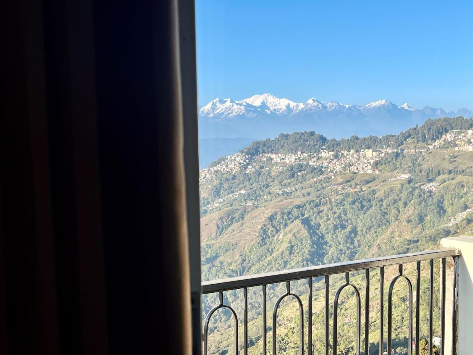 Gorkha Heritage Home Дарджилинг Экстерьер фото