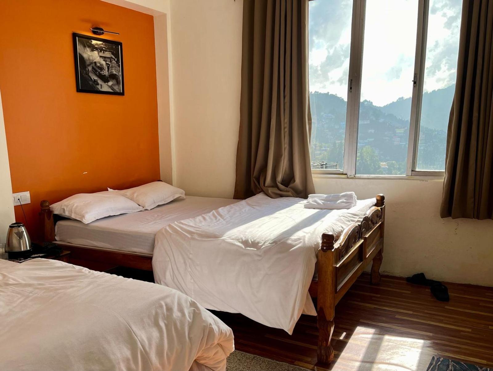 Gorkha Heritage Home Дарджилинг Экстерьер фото